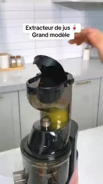 Vidéo — Extracteur de jus de fruits électrique