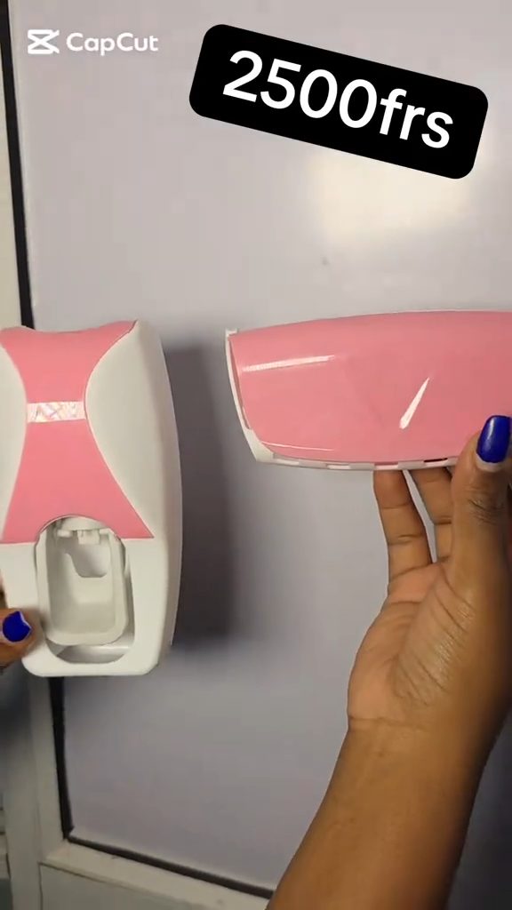 Vidéo — Port brosse et distributeur de pâte dentifrice