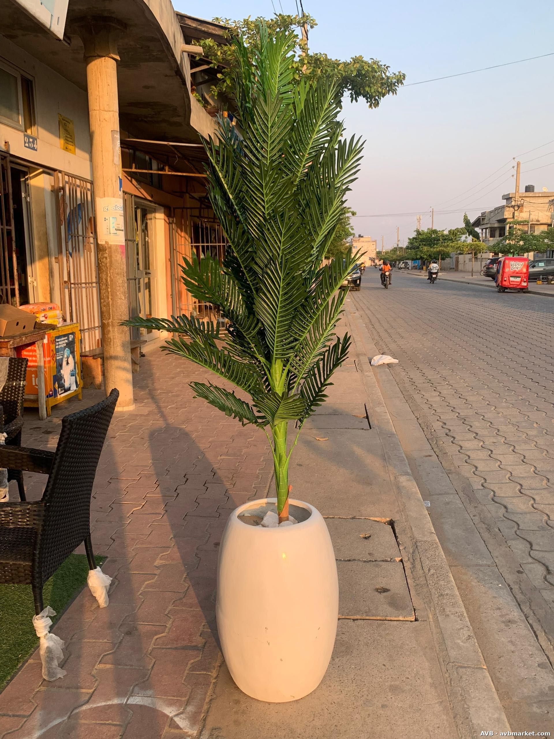 Grand pot de fleur